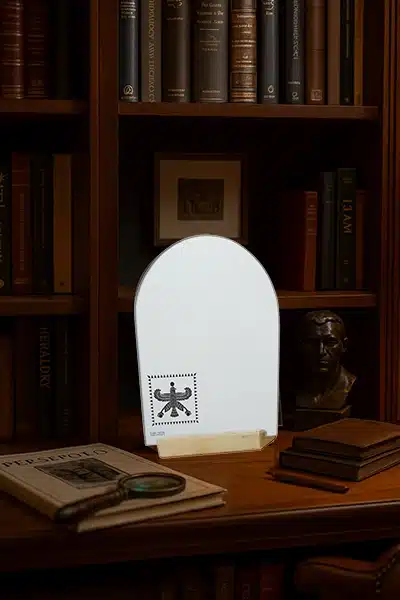 دکوری کتابخانه با پیام قدرتمند